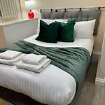 Cosy One Bedroom Studio Flat Jq Birmingham