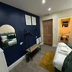 Cosy One Bedroom Studio Flat Jq Birmingham